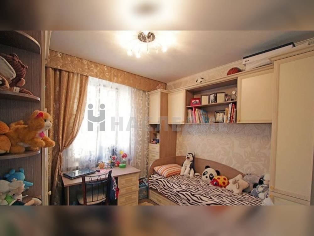 3-комнатная квартира, 90 м2 4/9 этаж, Приморский, ул. Инициативная - фото 1