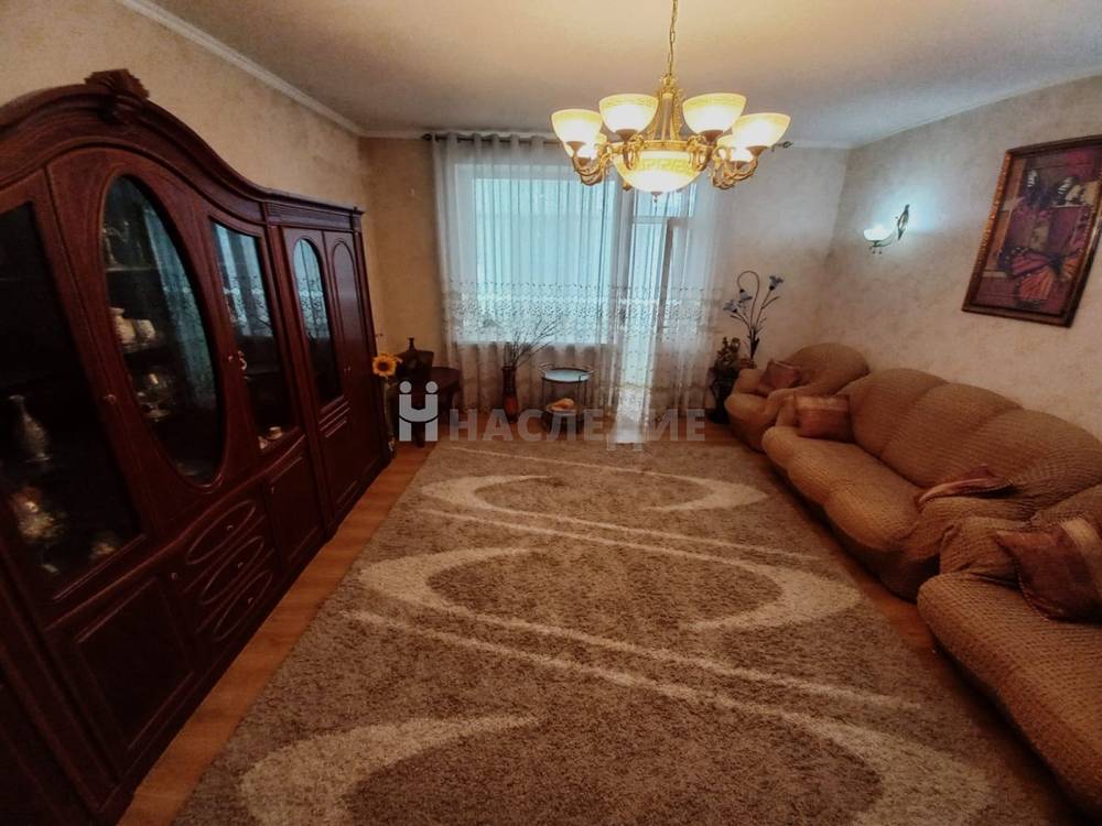 3-комнатная квартира, 124 м2 1/3 этаж, Северный, ул. Комитетская - фото 1