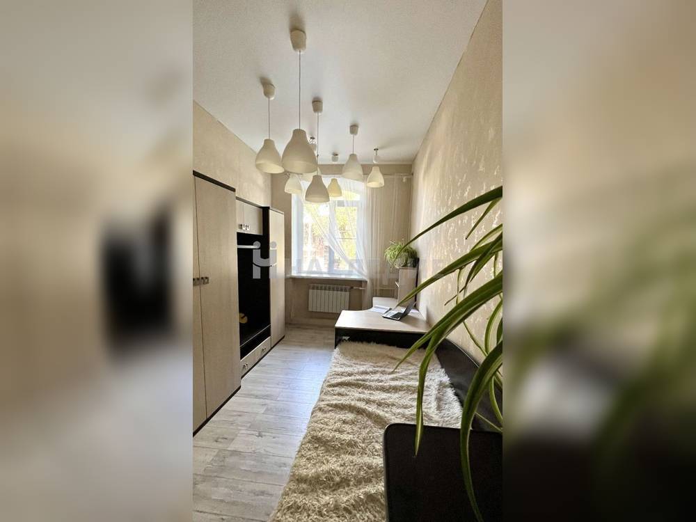 3-комнатная квартира, 77 м2 1/3 этаж, Центр, ул. Петровская - фото 1