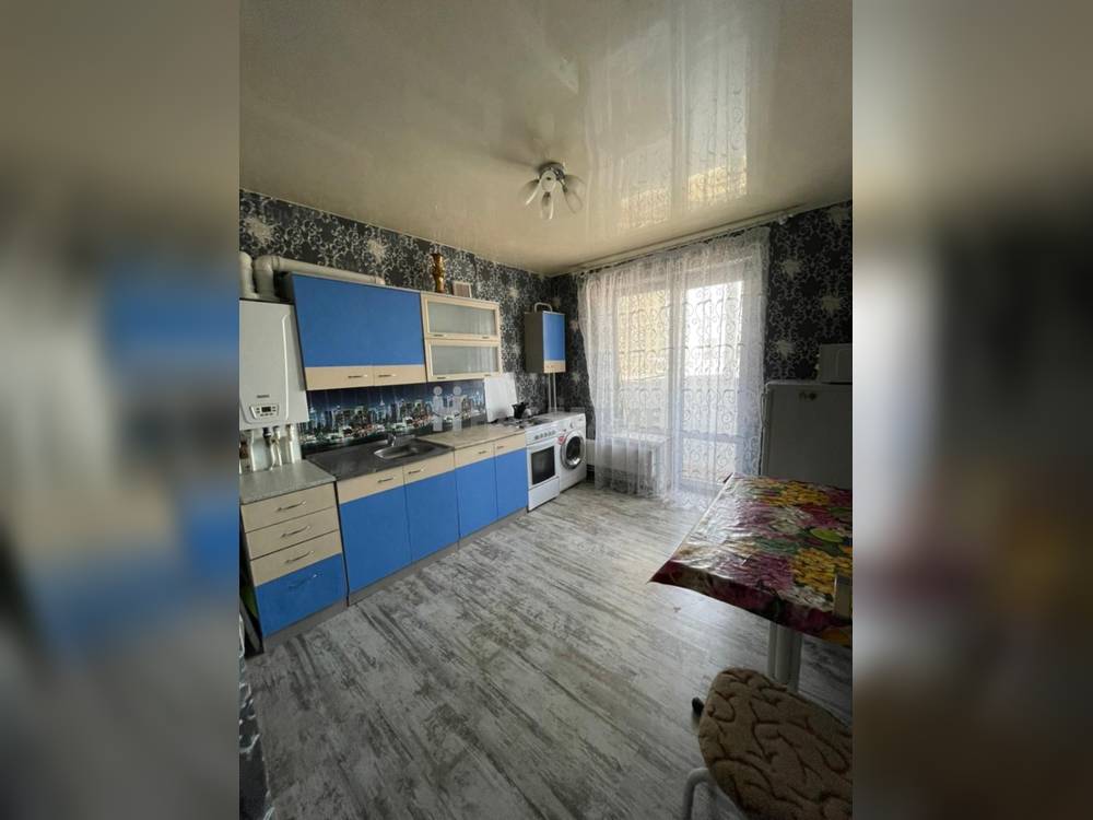 1-комнатная квартира, 53 м2 3/3 этаж, Центр, ул. Адмирала Крюйса - фото 7