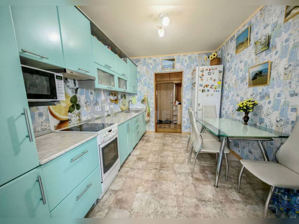 3-комнатная квартира, 85 м2 3/9 этаж, Центр, ул. Петровская - фото 16