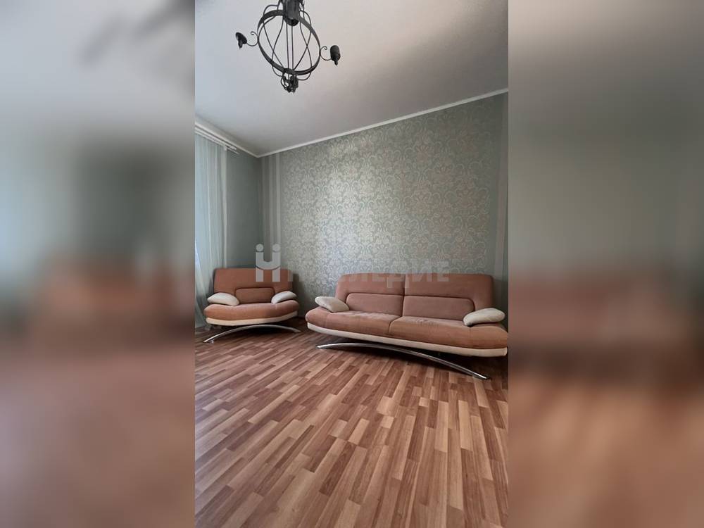 3-комнатная квартира, 77 м2 1/3 этаж, Центр, ул. Петровская - фото 10