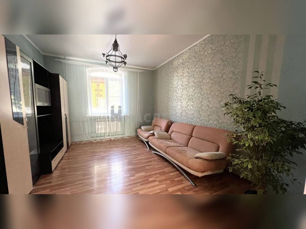 3-комнатная квартира, 77 м2 1/3 этаж, Центр, ул. Петровская - фото 9