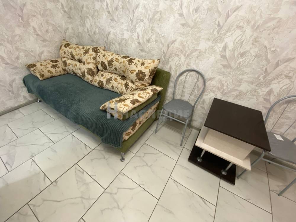 2-комнатная квартира, 50 м2 1/3 этаж, Центр, ул. Адмирала Крюйса - фото 3